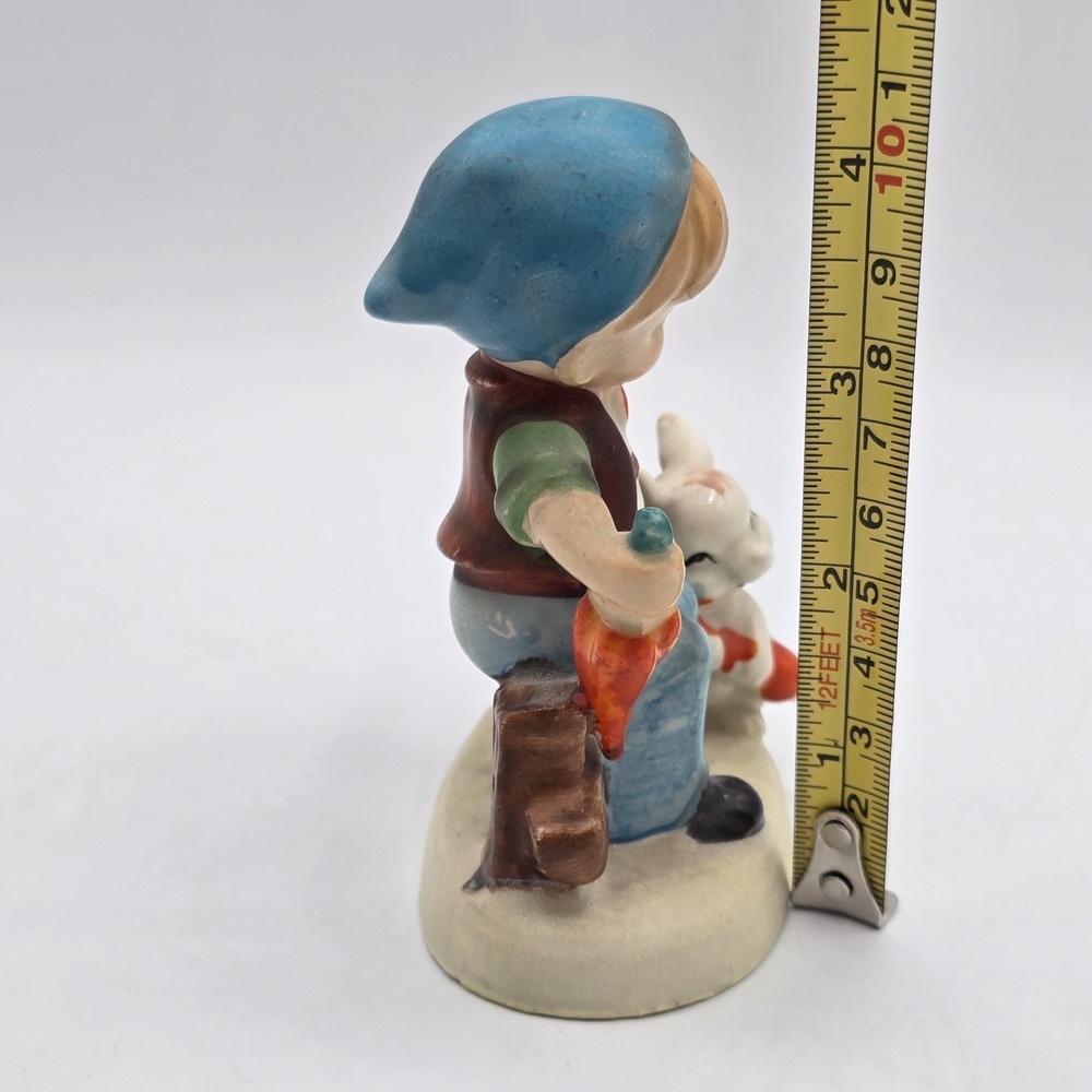 Vtg BOY and BUNNY Figurine with Carrots Made and‎ Hand-Painted in Postwar Japan - Picture 10 of 11